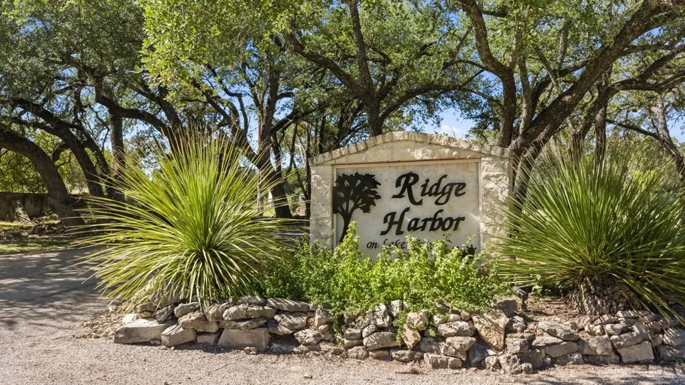 512 Harbor Drive #7 Spicewood, TX 78669