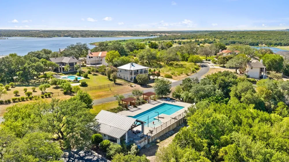 512 Harbor Drive #7 Spicewood, TX 78669