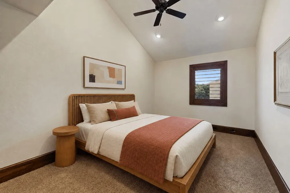 512 Harbor Drive #7 Spicewood, TX 78669