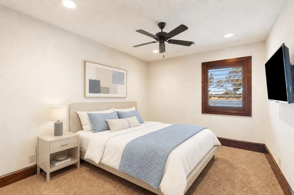 512 Harbor Drive #7 Spicewood, TX 78669