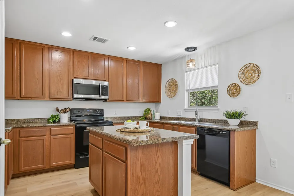 200 Thomas Cove Leander, TX 78641