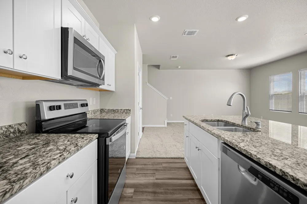 100 Waterbuck Loop Hutto, TX 78634