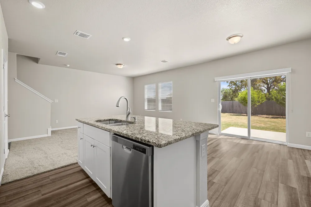 100 Waterbuck Loop Hutto, TX 78634
