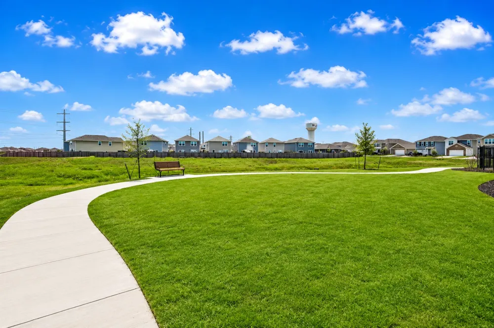100 Waterbuck Loop Hutto, TX 78634