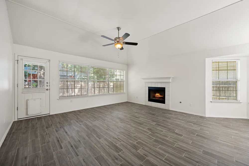 3936 Kristencreek Lane Round Rock, TX 78681