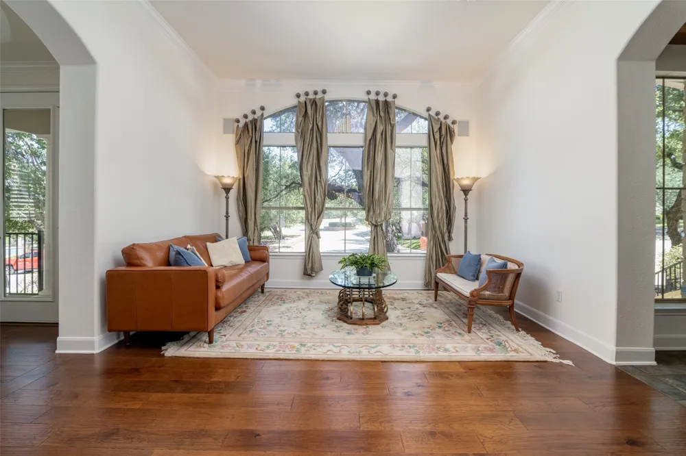 2704 Benevento Way Cedar Park, TX 78613
