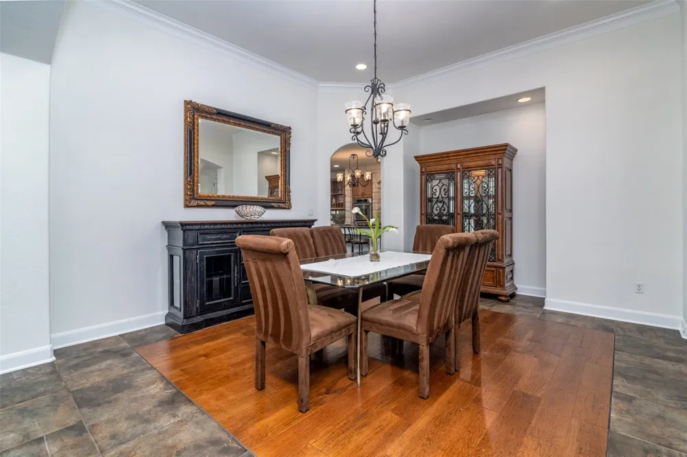 2704 Benevento Way Cedar Park, TX 78613
