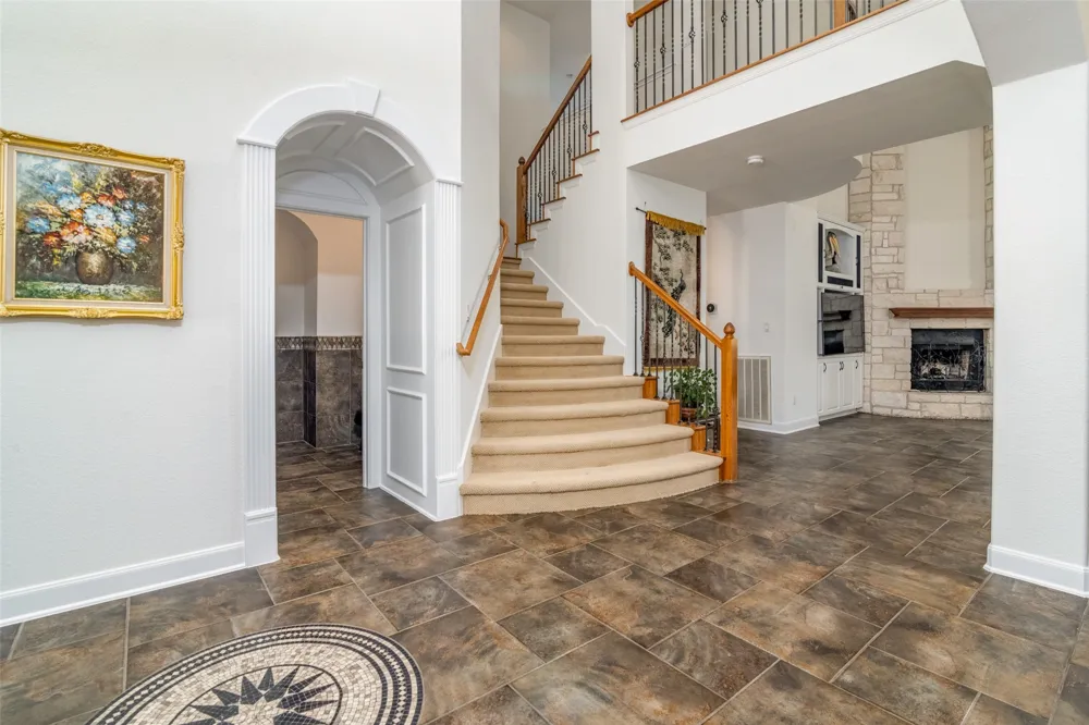 2704 Benevento Way Cedar Park, TX 78613