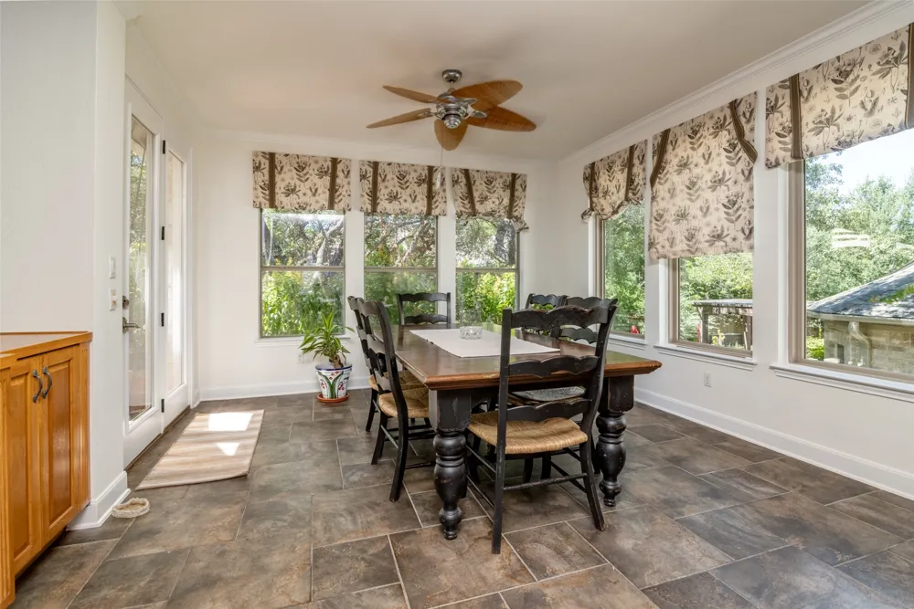 2704 Benevento Way Cedar Park, TX 78613