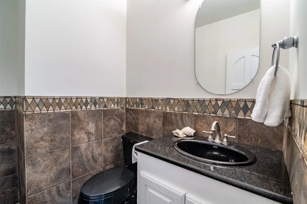 2704 Benevento Way Cedar Park, TX 78613