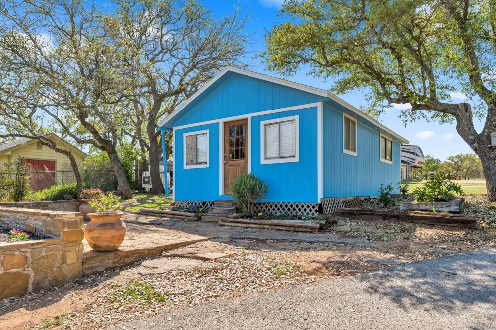 129 Ponderosa Point Drive Burnet, TX 78611