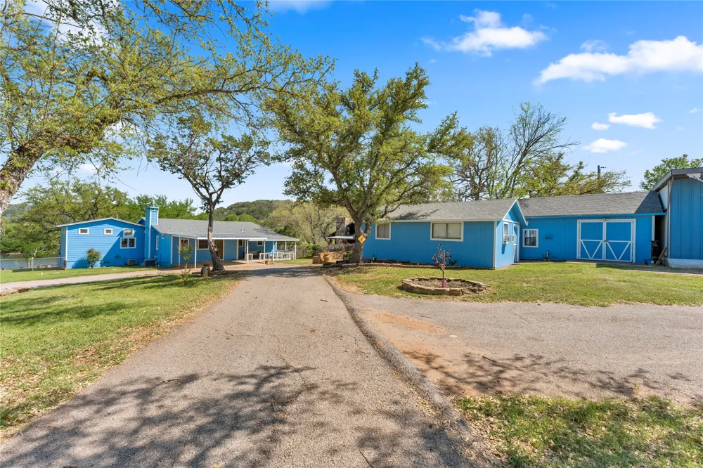 129 Ponderosa Point Drive Burnet, TX 78611