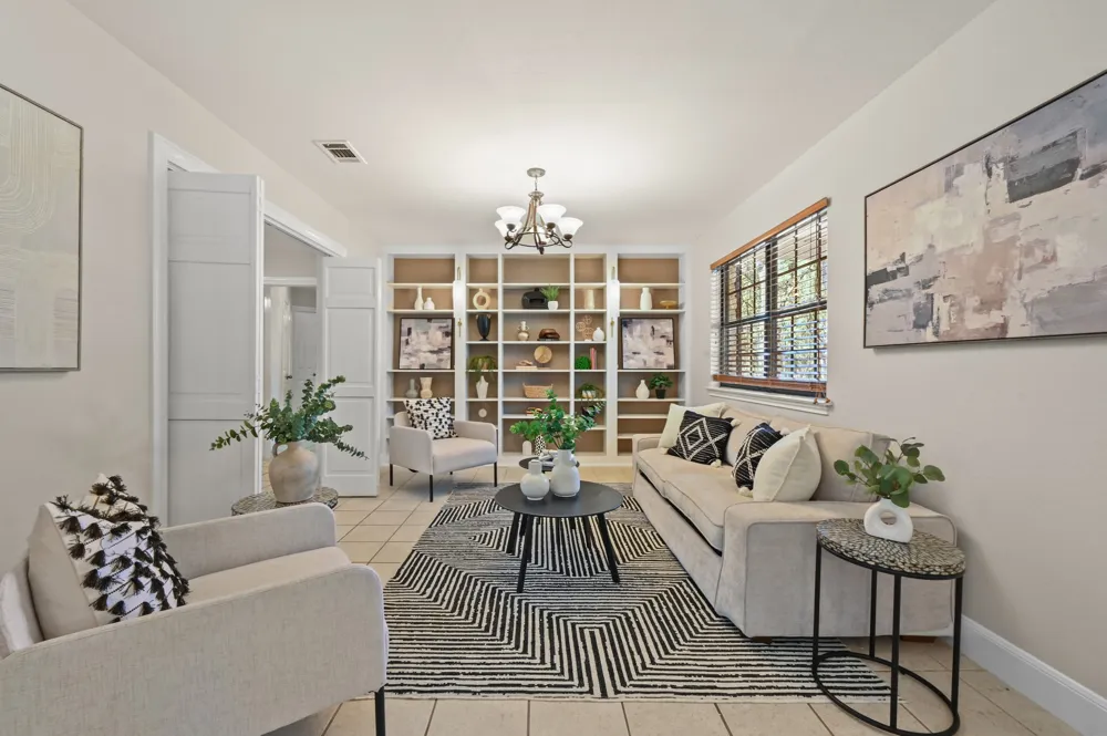224 Maple Drive Mountain City, TX 78610