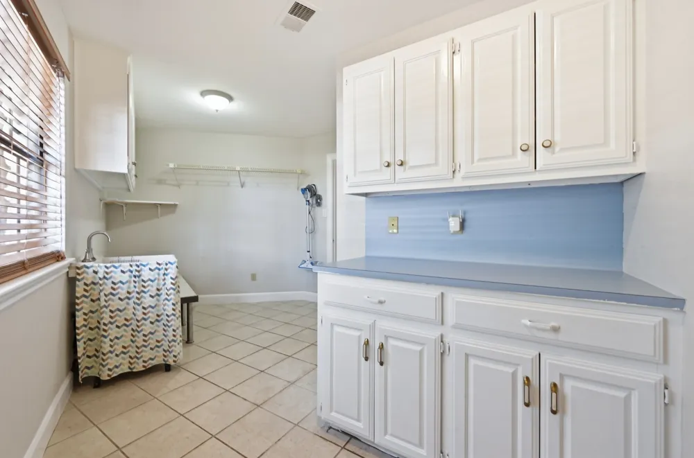 224 Maple Drive Mountain City, TX 78610