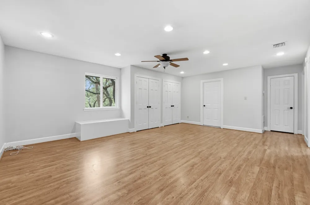 224 Maple Drive Mountain City, TX 78610