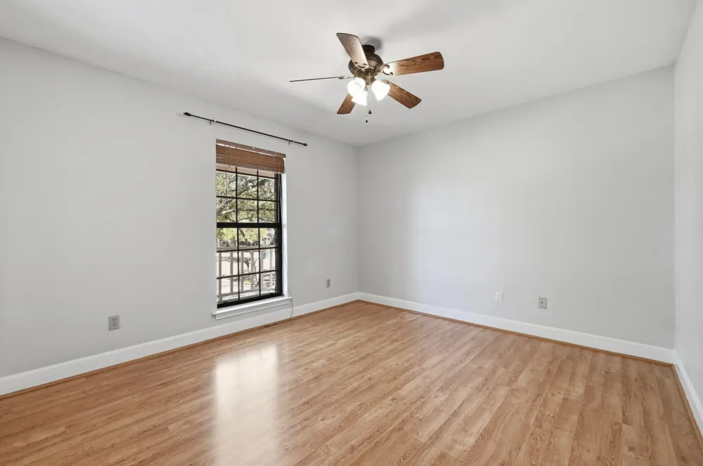 224 Maple Drive Mountain City, TX 78610