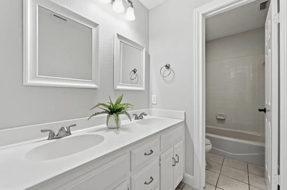 224 Maple Drive Mountain City, TX 78610