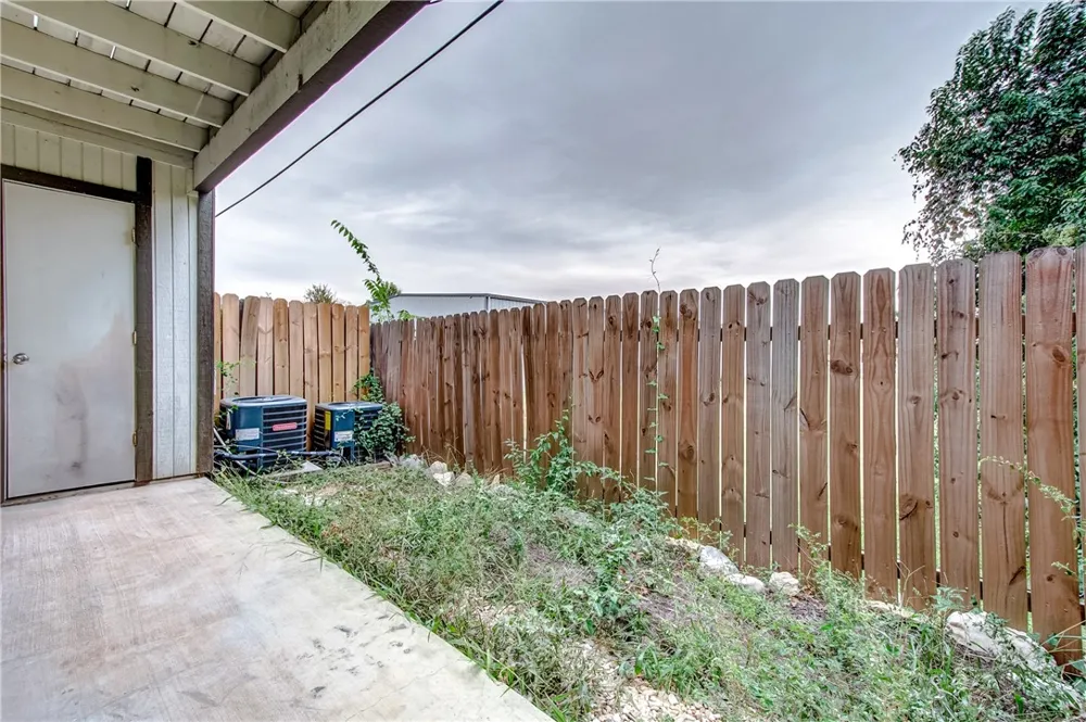 4307 S 1st Street #108 Austin, TX 78745