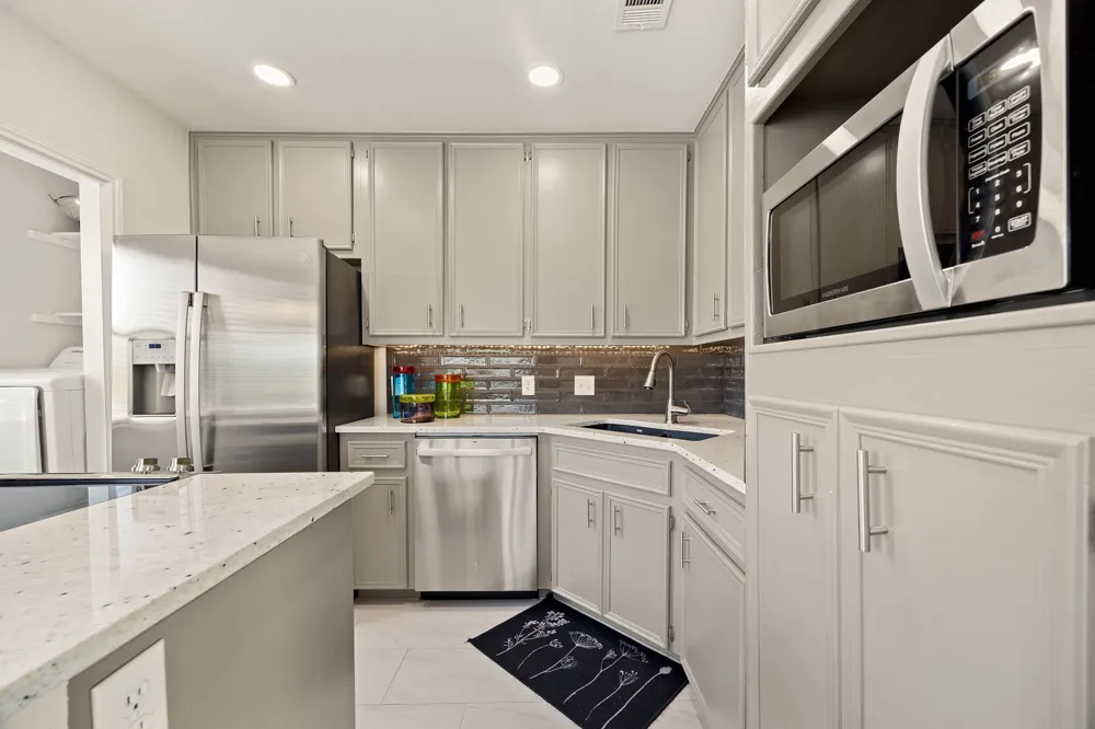 2508 W 12th Street #205 Austin, TX 78703