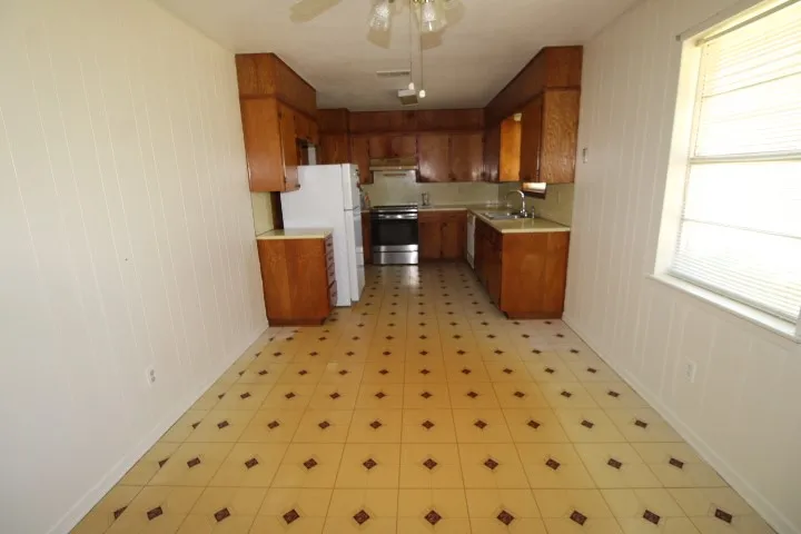 1603 Hughes Avenue Copperas Cove, TX 76522