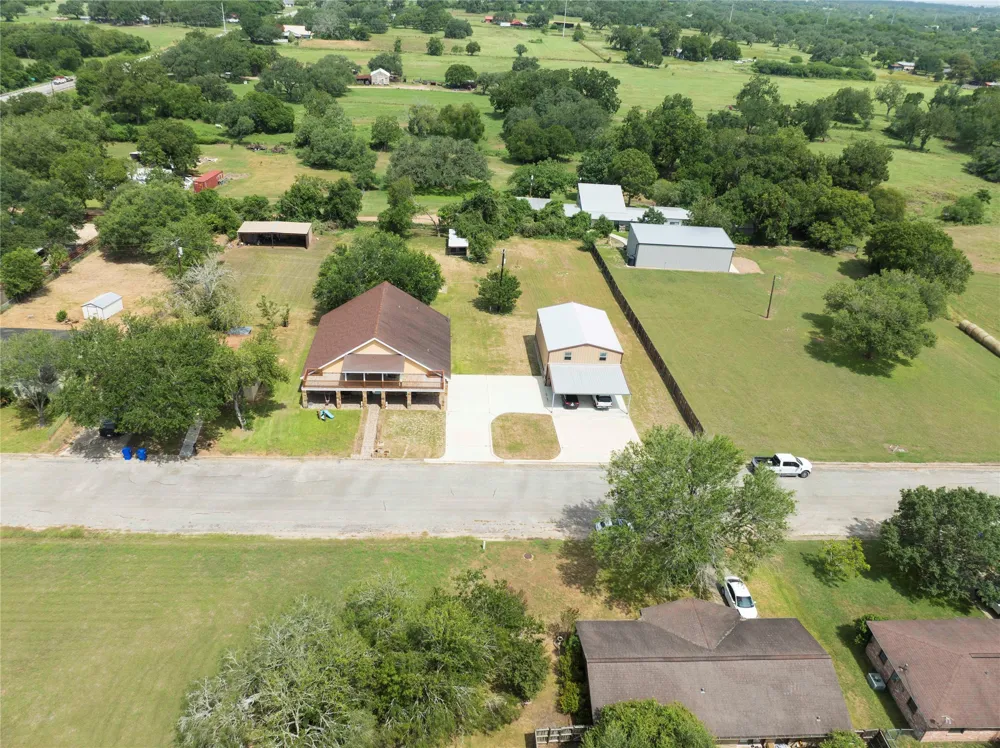 113 Thiele Drive Yoakum, TX 77995