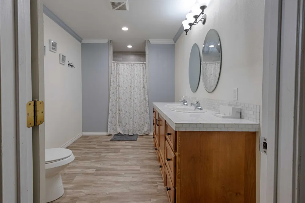 113 Thiele Drive Yoakum, TX 77995