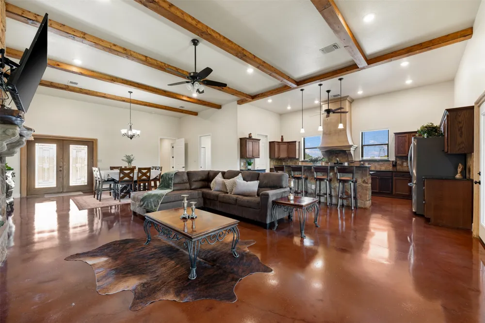 2103 County Road 320 Granger, TX 76530