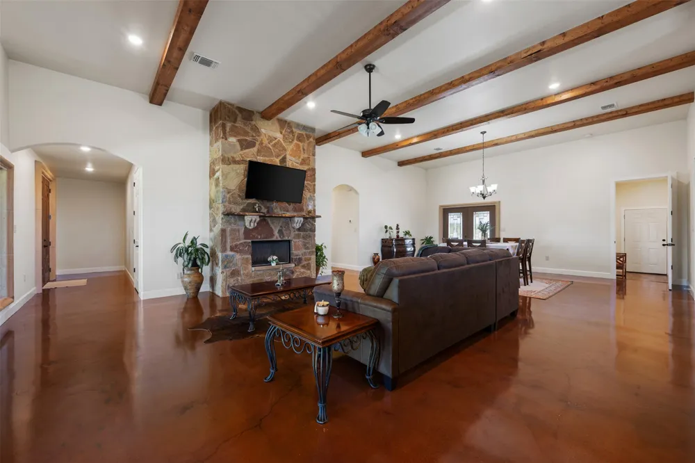 2103 County Road 320 Granger, TX 76530