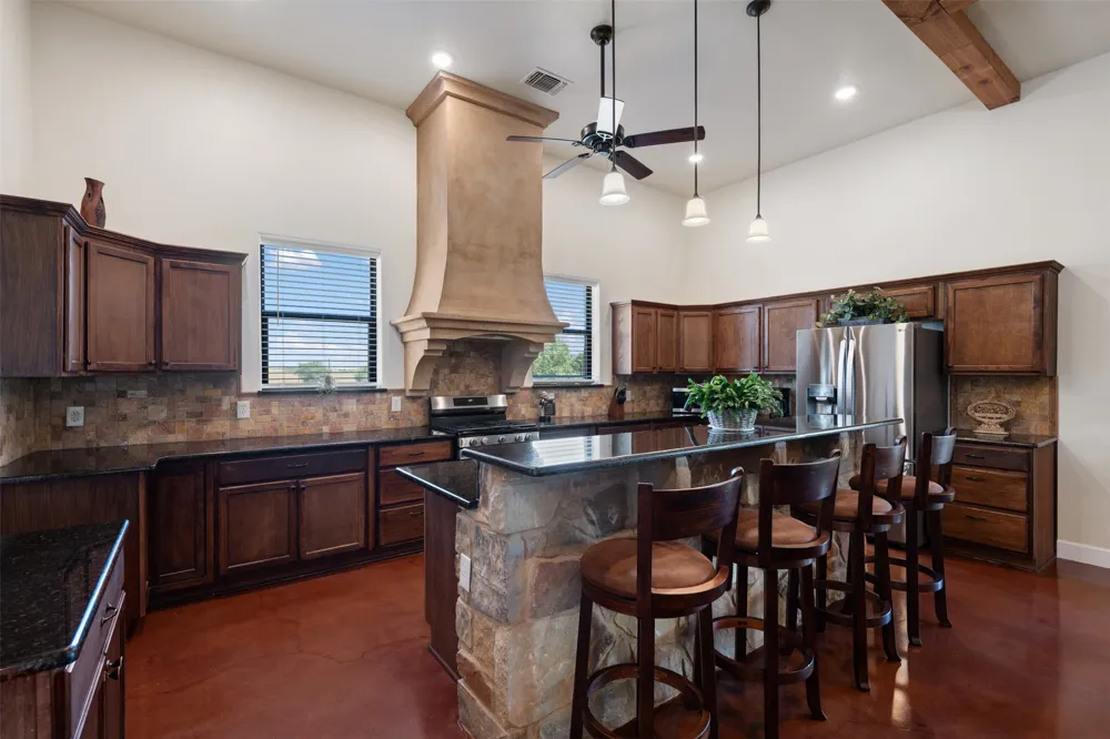 2103 County Road 320 Granger, TX 76530