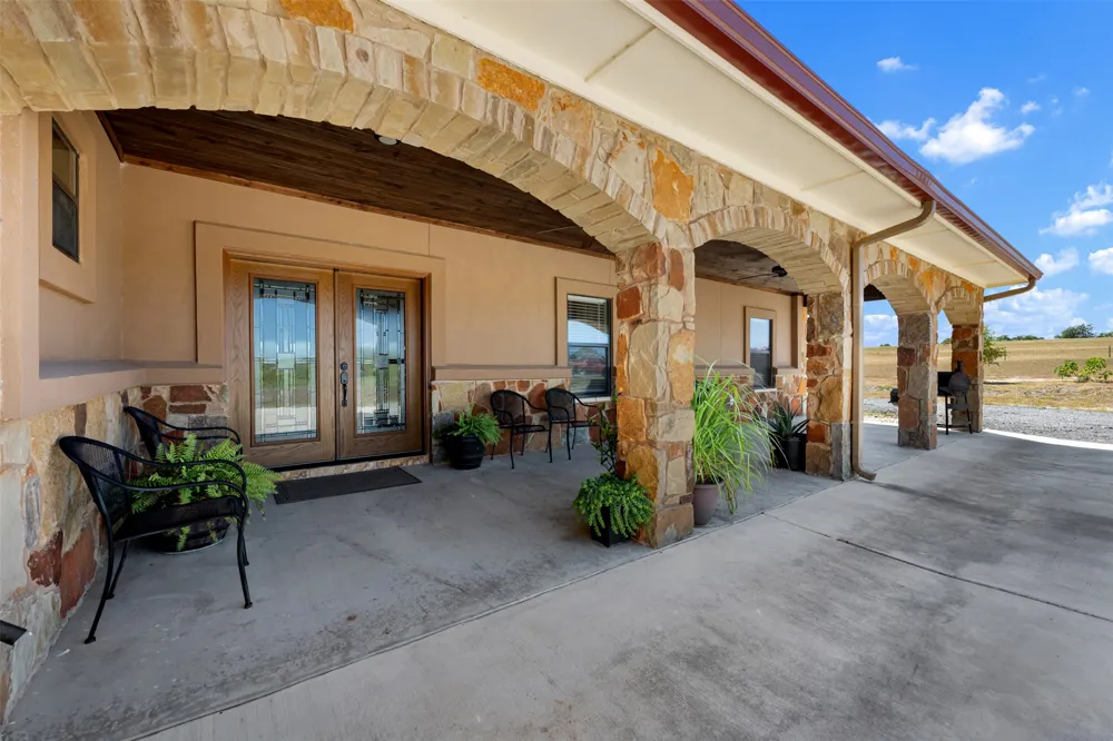 2103 County Road 320 Granger, TX 76530