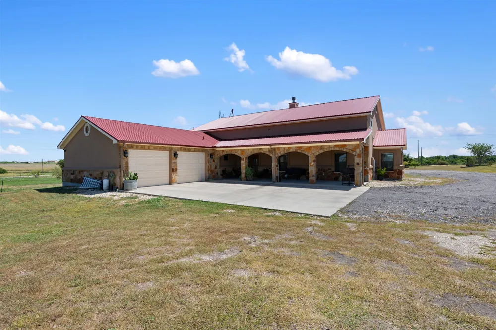 2103 County Road 320 Granger, TX 76530