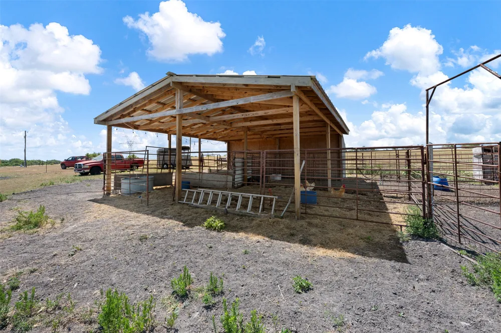 2103 County Road 320 Granger, TX 76530