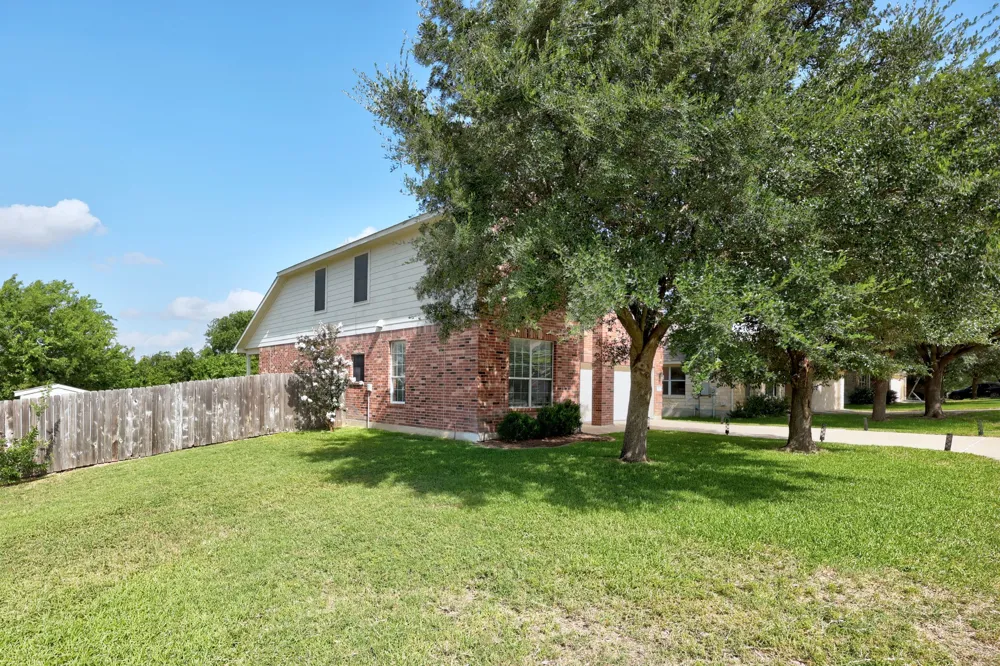 1618 Ashberry Trail Georgetown, TX 78626