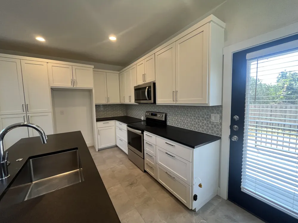 403 Summit Ridge Drive Point Venture, TX 78645