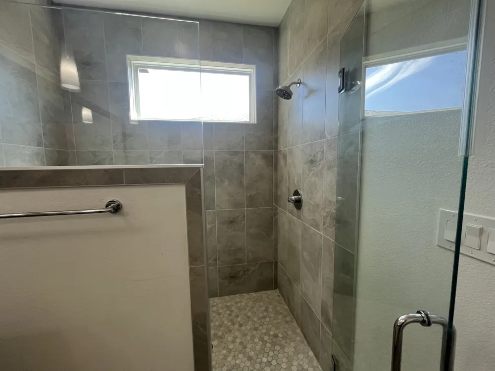 403 Summit Ridge Drive Point Venture, TX 78645