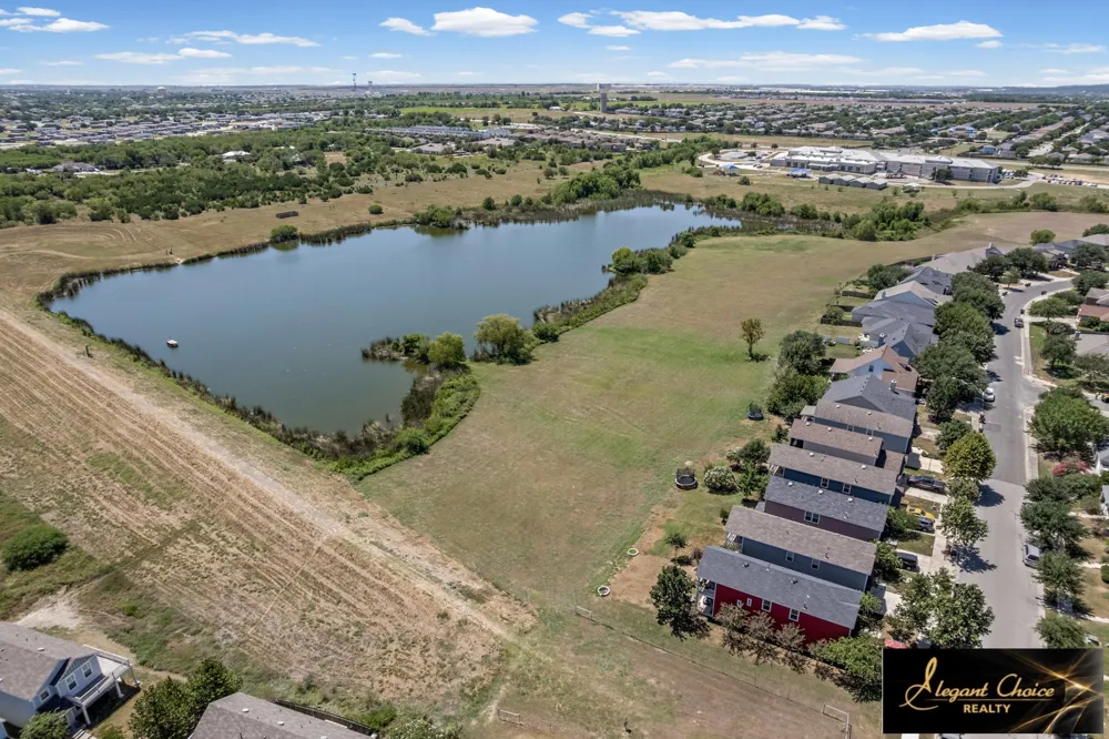 1521 Arbor Knot Drive Kyle, TX 78640
