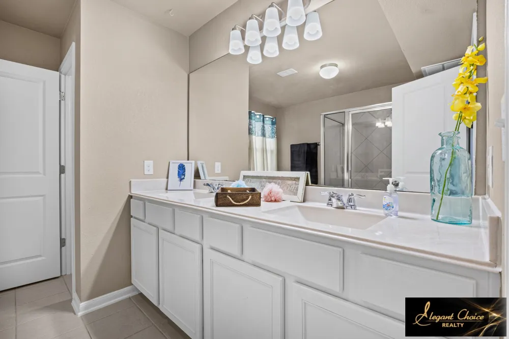1521 Arbor Knot Drive Kyle, TX 78640