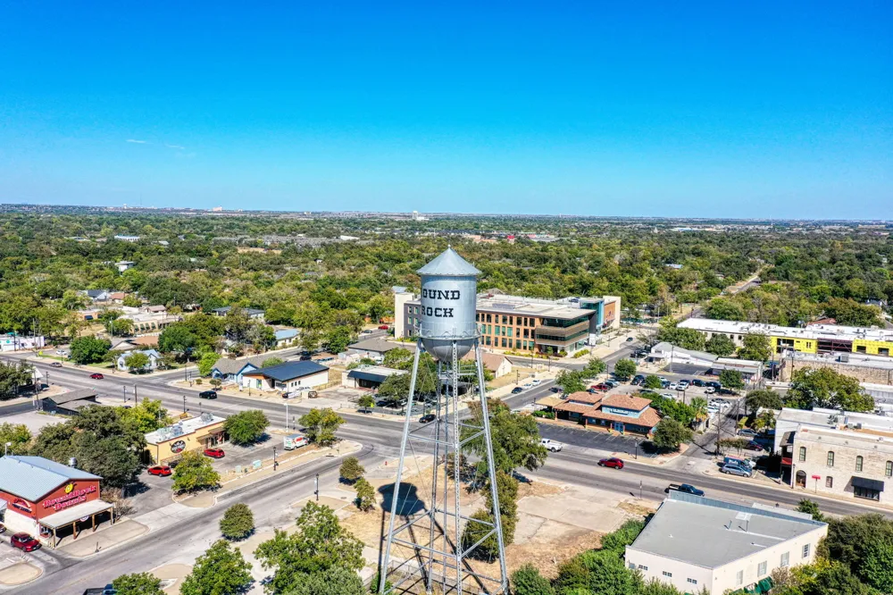 1660 Bayland Street Round Rock, TX 78664