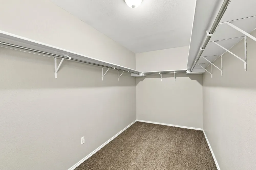 1660 Bayland Street Round Rock, TX 78664