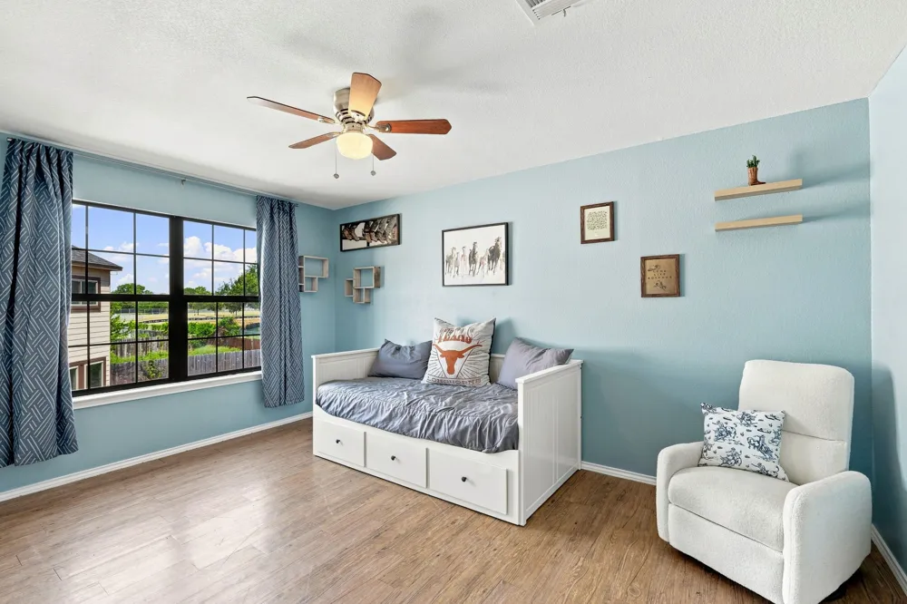1660 Bayland Street Round Rock, TX 78664