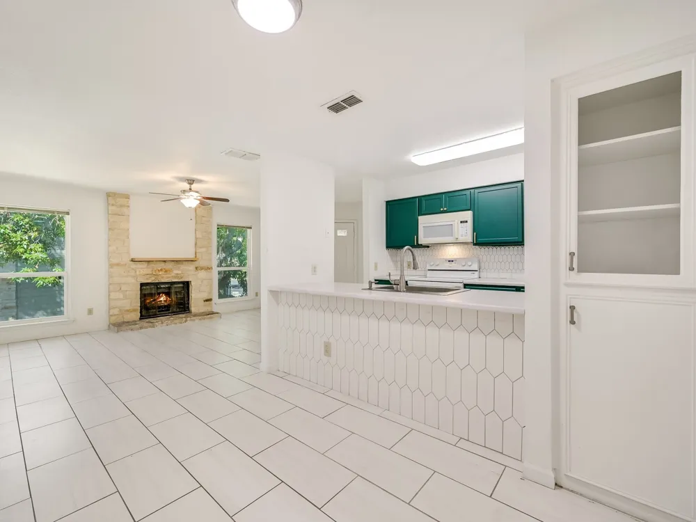 10616 Mellow MEADOWS Meadows #12C Austin, TX 78750