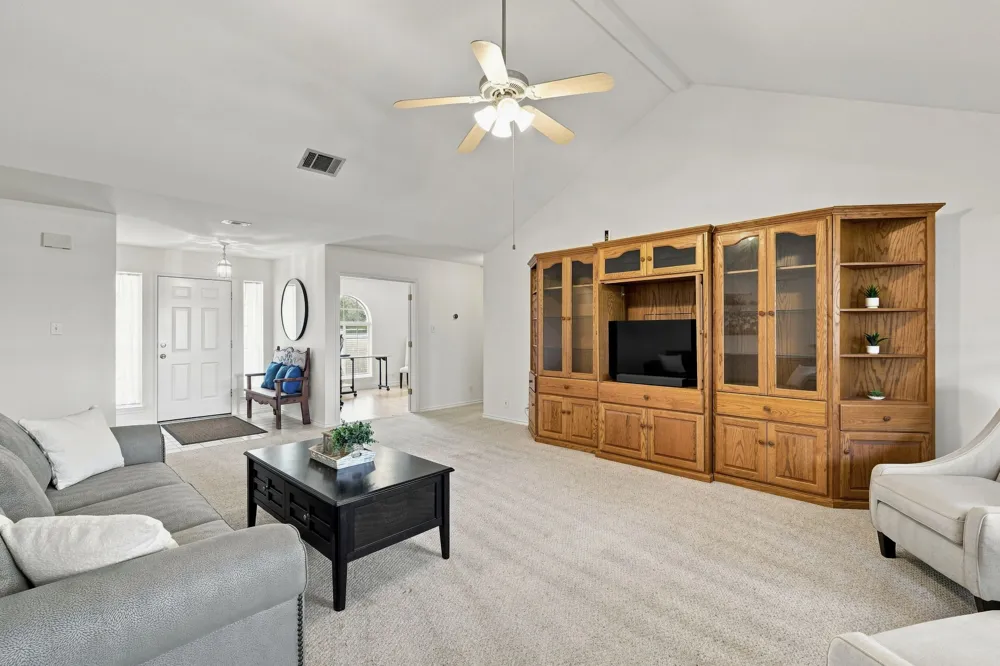 21500 Sierra Trail Lago Vista, TX 78645
