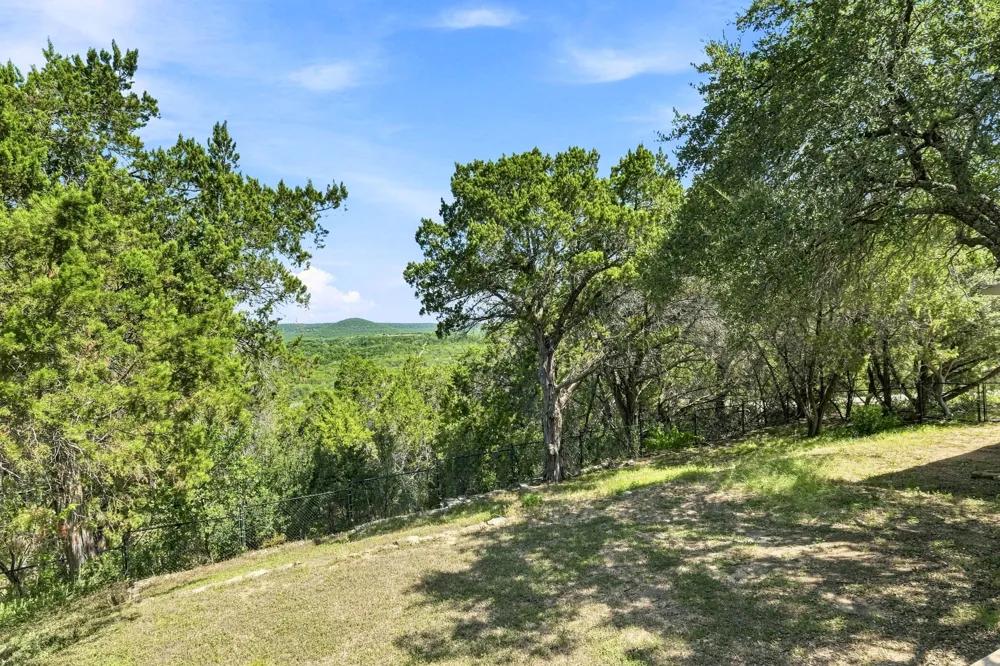 21500 Sierra Trail Lago Vista, TX 78645