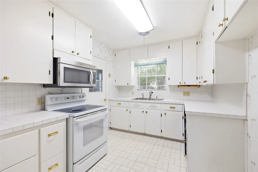 6103 Janey Drive Austin, TX 78757