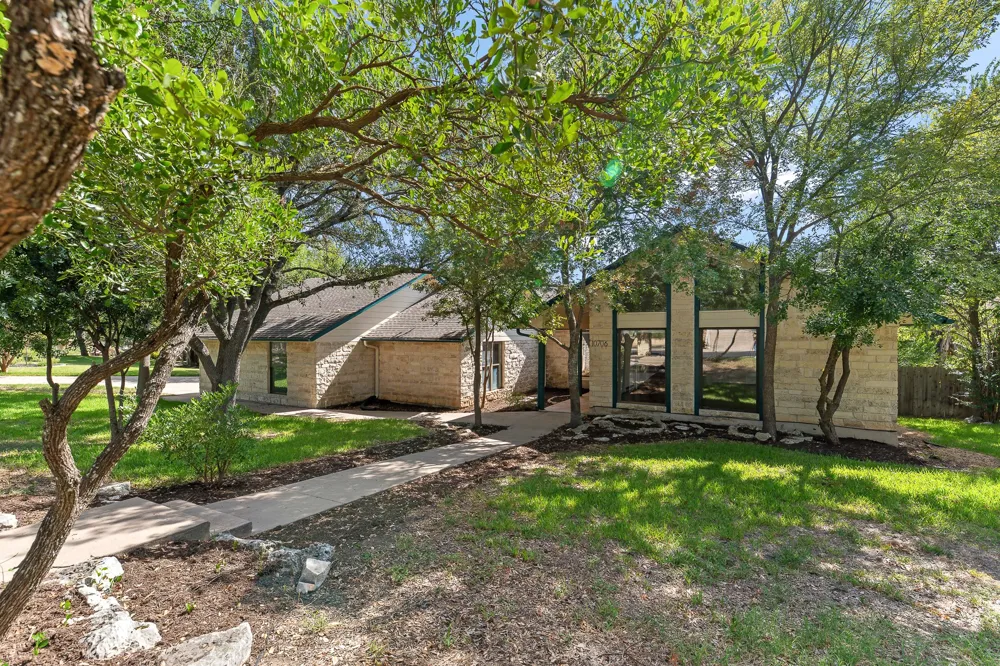 10706 Pickfair Drive Austin, TX 78750
