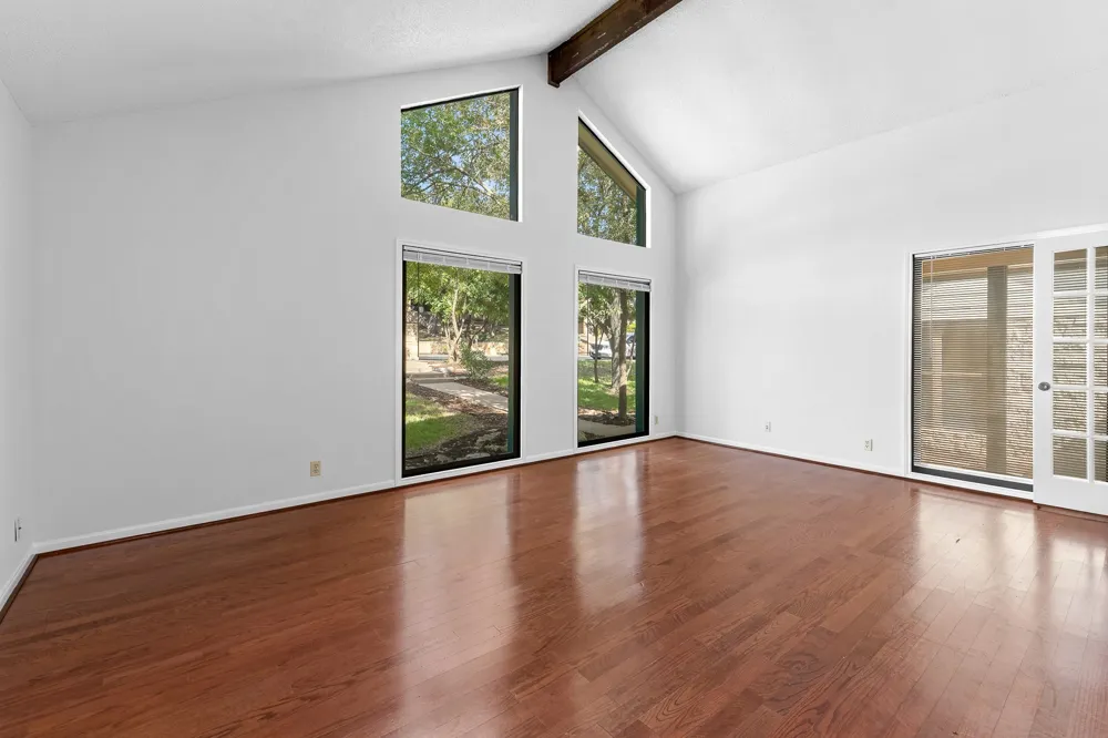 10706 Pickfair Drive Austin, TX 78750