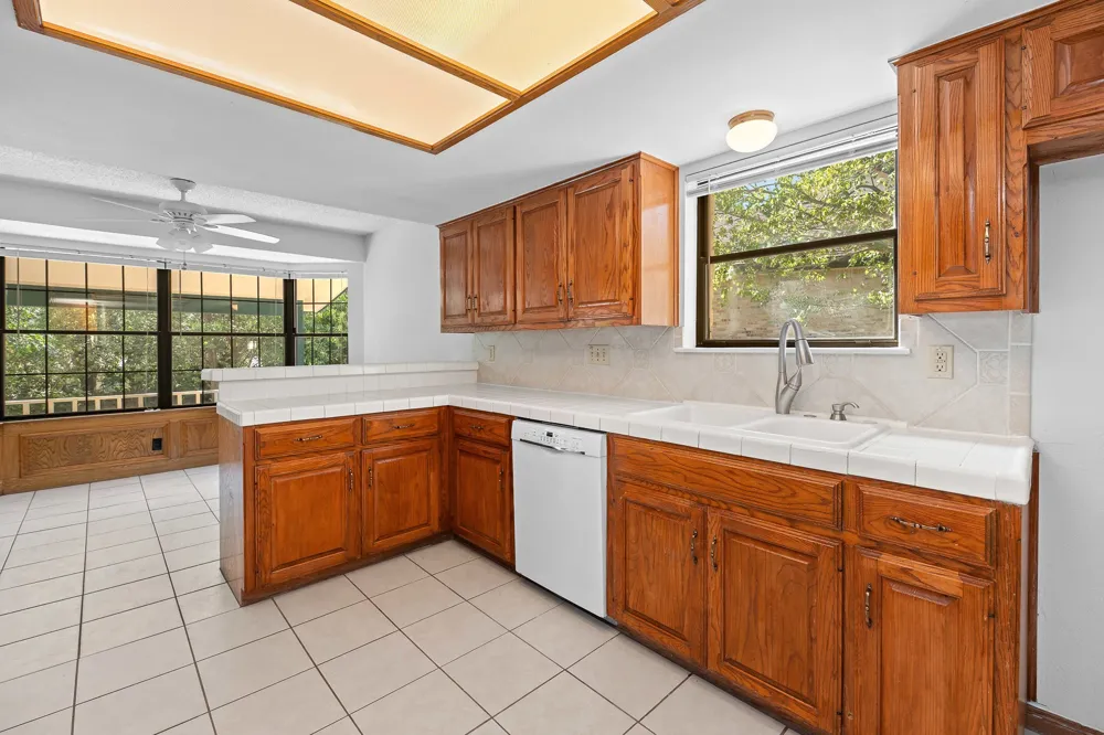 10706 Pickfair Drive Austin, TX 78750