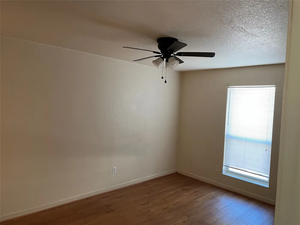 8100 Creekbend Drive #114 Houston, TX 77071
