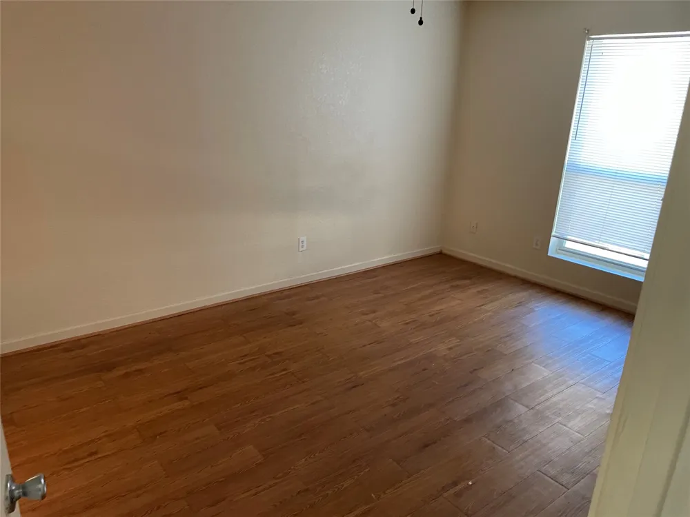 8100 Creekbend Drive #114 Houston, TX 77071