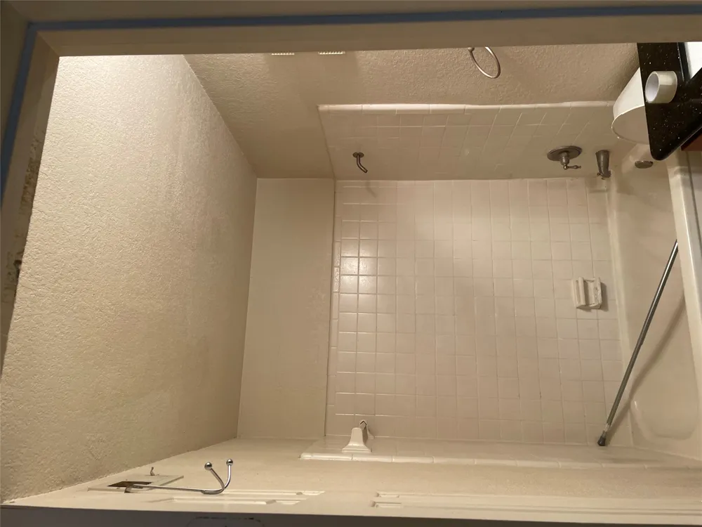 8100 Creekbend Drive #114 Houston, TX 77071